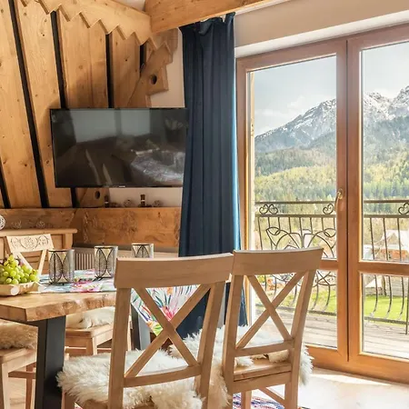 Delta Royal Szálloda *