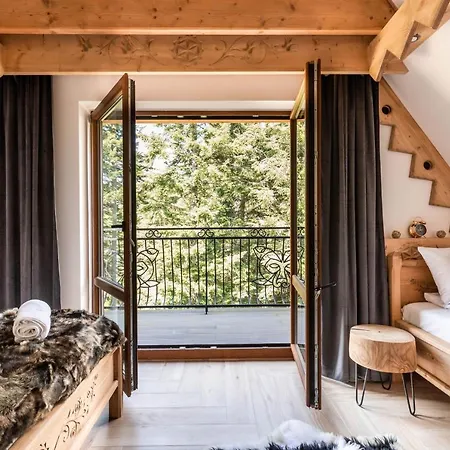 Delta Royal Szálloda *